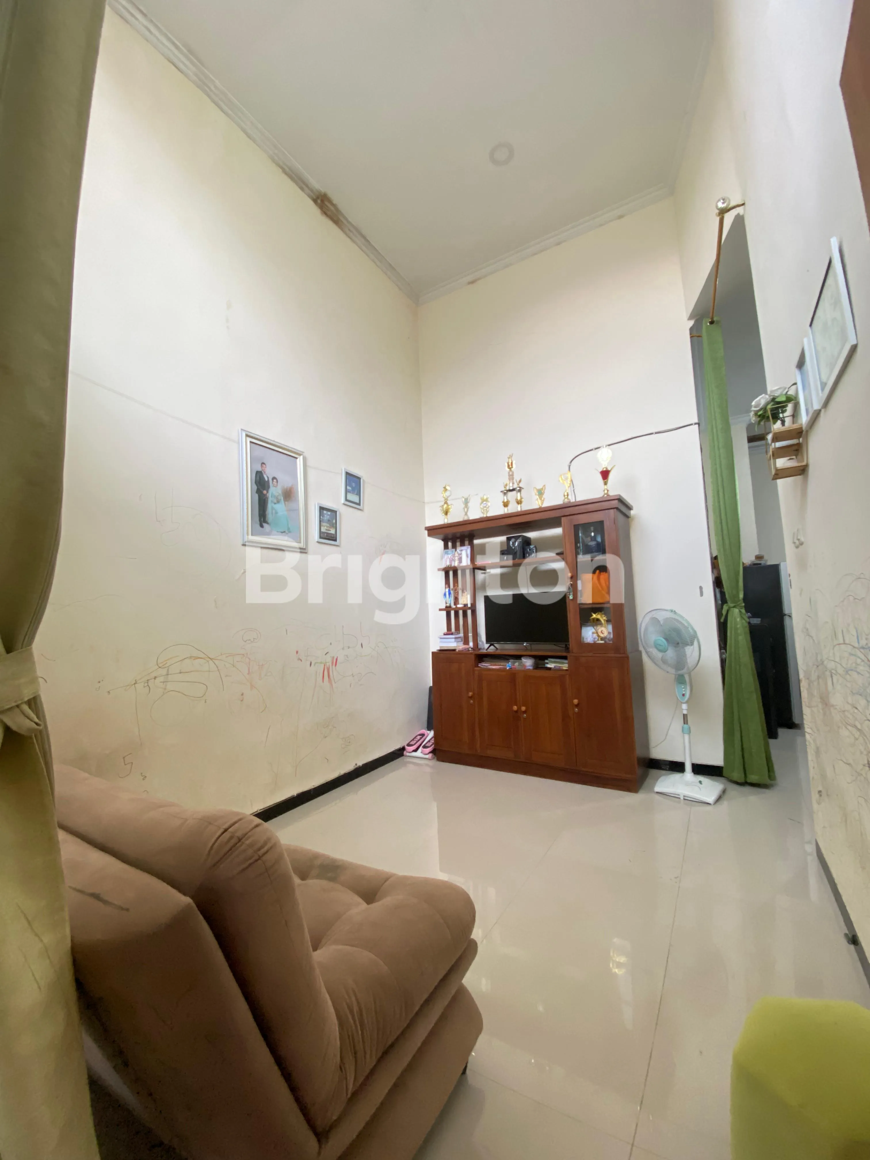 Ruang tamu rumah Wonokoyo